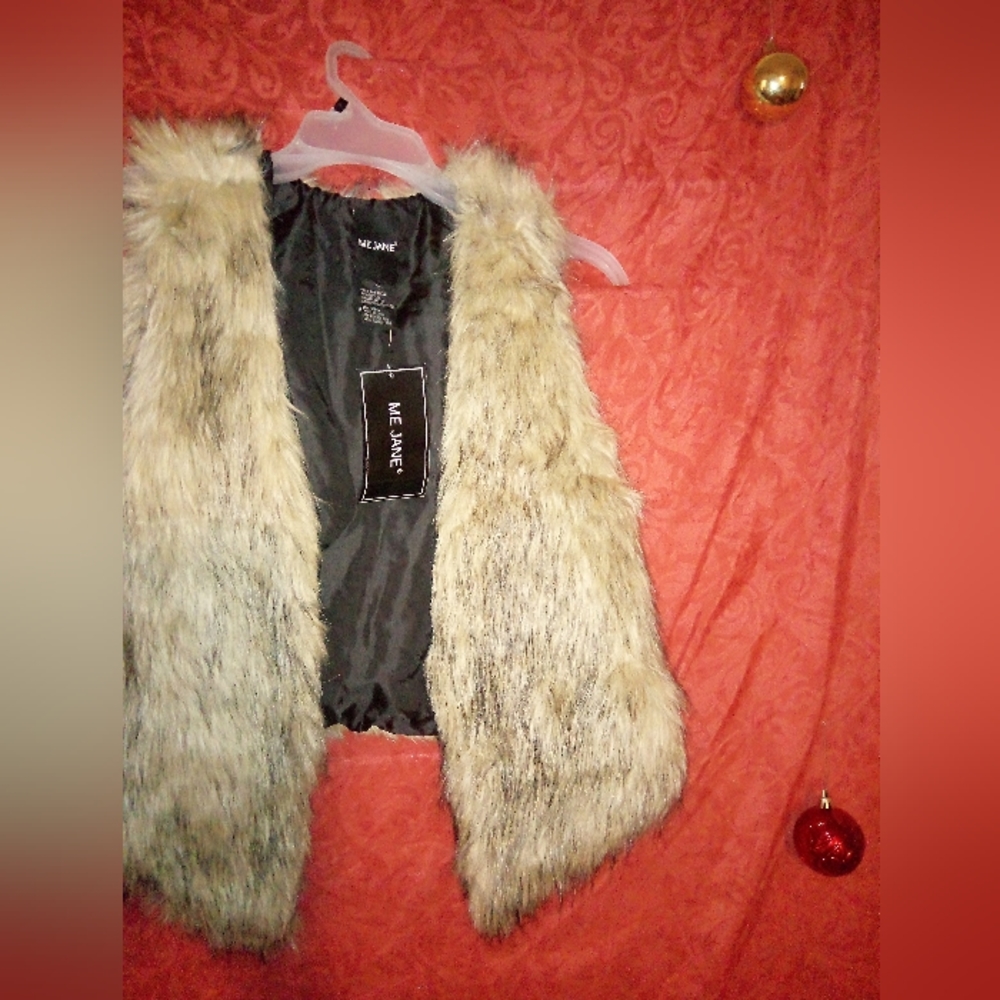 Fur vest